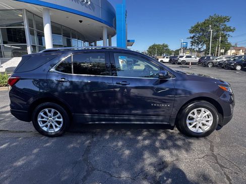 Certified 2019 Chevrolet Equinox LT w/ Sun & Navigation Package AWD/4WD image 8