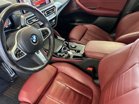 Used 2023 BMW X4 xDrive30i w/ M Sport Package AWD/4WD image 5