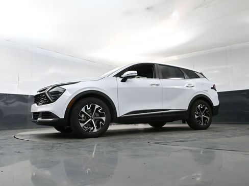 Used 2024 Kia Sportage EX FWD image 20