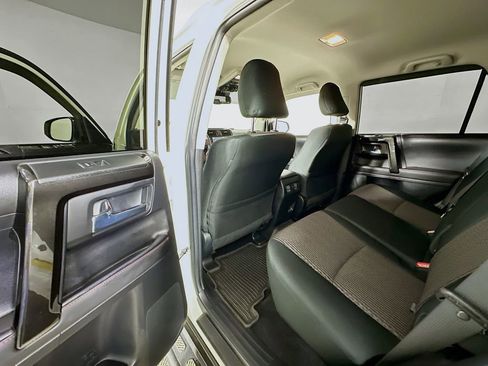 Used 2023 Toyota 4Runner TRD Off-Road image 17