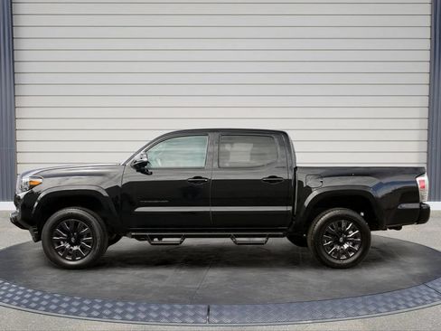 Used 2023 Toyota Tacoma Limited w/ Nightshade Package AWD/4WD image 4