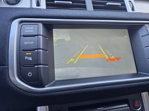 Used 2015 Land Rover Range Rover Evoque Pure image 27