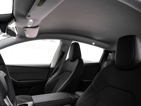 Used 2026 Tesla Model Y 2WD image 30