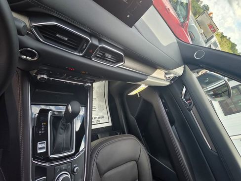 New 2025 MAZDA CX-5 Signature image 13