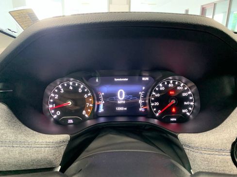 Used 2022 Jeep Compass Latitude w/ Convenience Group FWD image 13