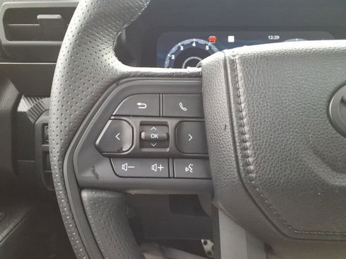 Used 2025 Toyota 4Runner TRD Pro AWD/4WD image 17