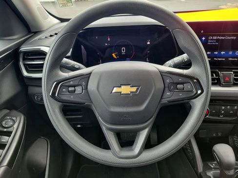 Used 2024 Chevrolet TrailBlazer LT w/ Driver Confidence Package AWD/4WD image 13