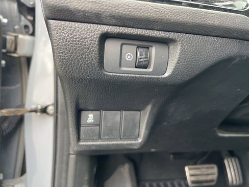 Used 2025 Honda Civic Sport image 16