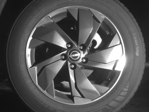 Used 2025 Nissan Rogue SV image 14