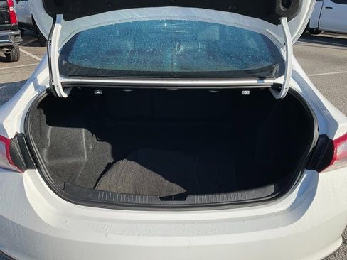 Used 2023 Chevrolet Malibu LT image 16