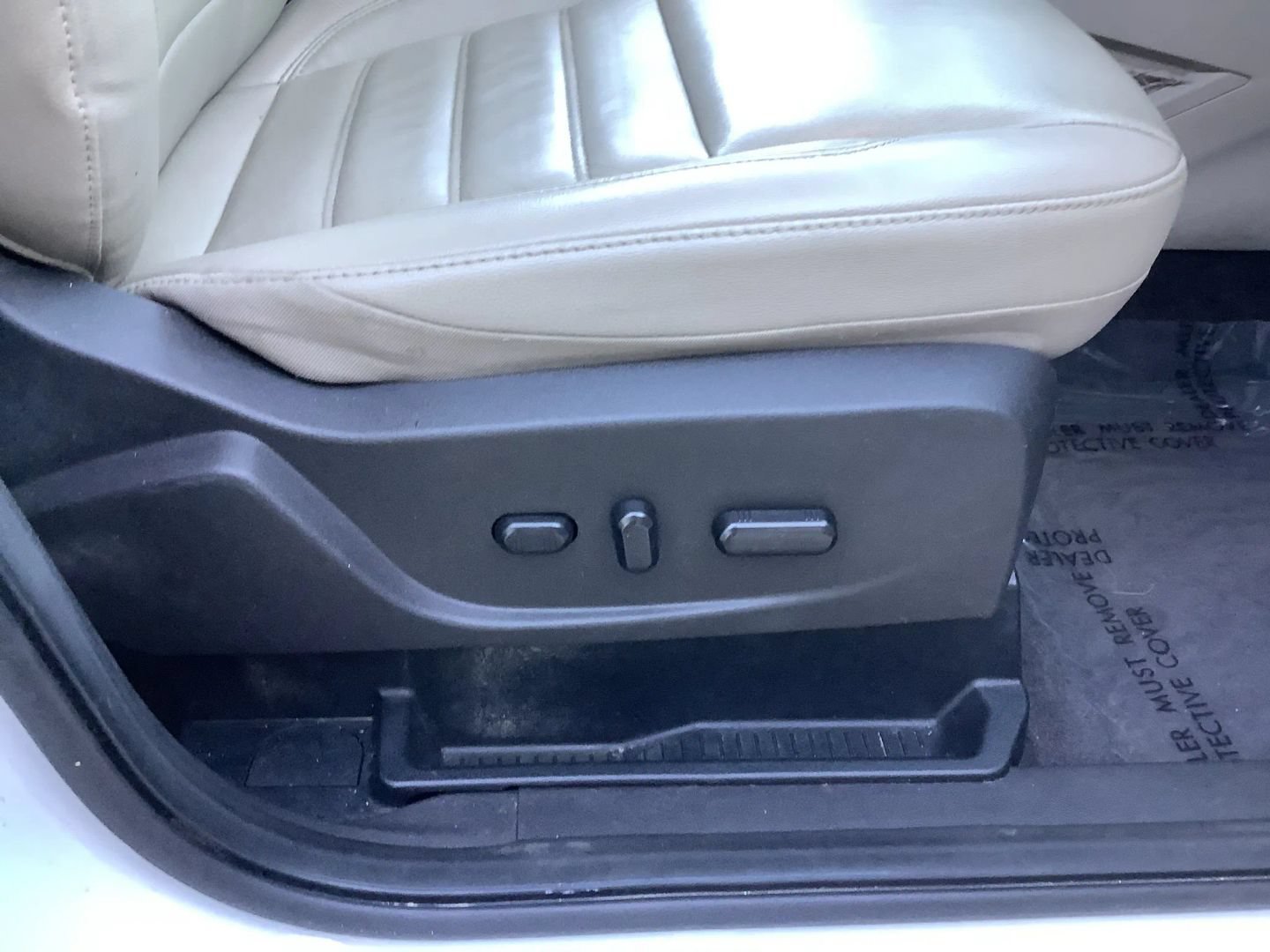Used 2017 Ford Escape Titanium w/ Equipment Group 301A FWD image 13