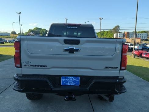 Used 2026 Chevrolet Silverado 2500 ZR2 w/ LPO, Dark Essentials Package AWD/4WD image 6