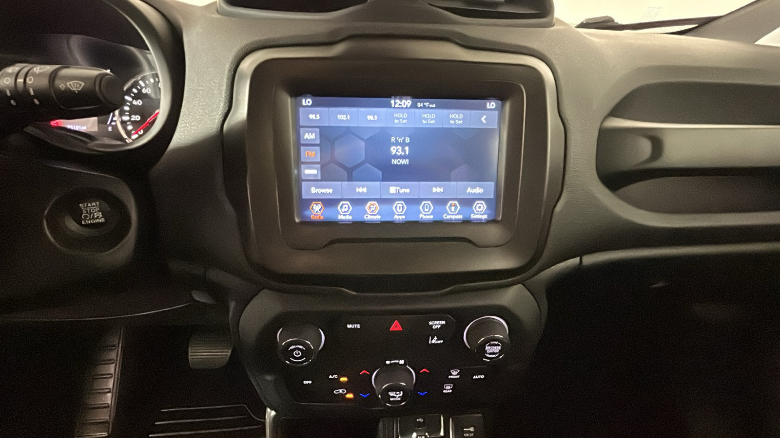 Used 2021 Jeep Renegade Sport FWD image 26