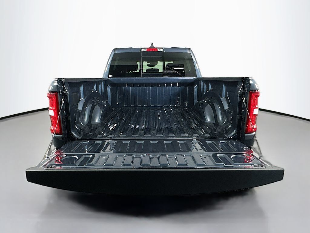 New 2026 RAM 1500 Big Horn AWD/4WD image 16