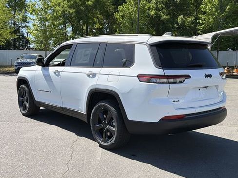 New 2026 Jeep Grand Cherokee L Limited AWD/4WD image 11