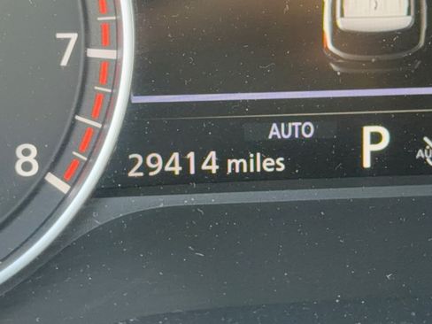 Used 2025 Nissan Pathfinder SL AWD/4WD image 26