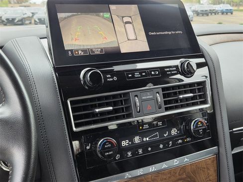 Used 2021 Nissan Armada SL w/ Captain's Chairs Package image 9