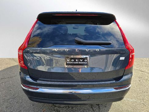 Certified 2024 Volvo XC90 T8 Plus w/ Protection Package Premier image 4