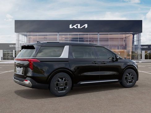 New 2025 Kia Carnival SX FWD image 3