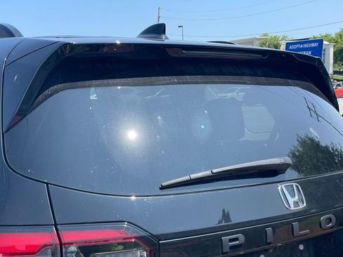 Used 2024 Honda Pilot Elite image 31