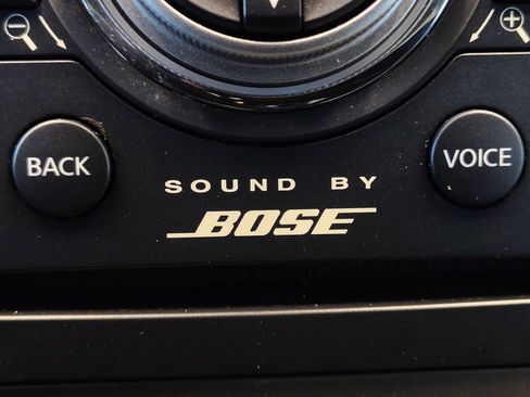 Used 2015 Nissan Armada Platinum w/ 2nd Row Captain Seat Package image 4