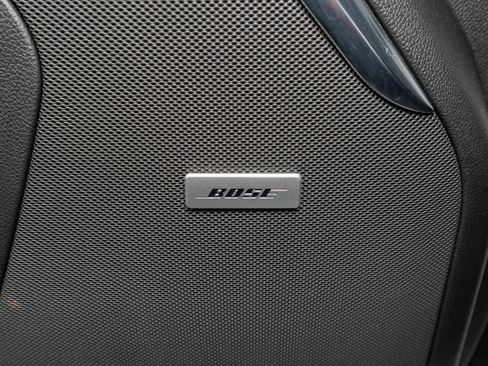 Used 2025 GMC Yukon Denali RWD image 16