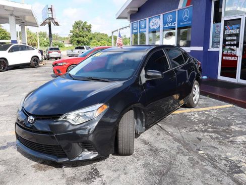 Used 2016 Toyota Corolla LE FWD image 7