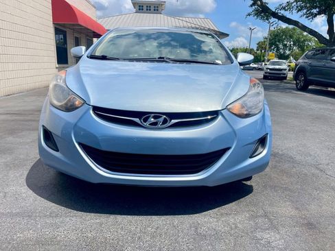 Used 2011 Hyundai Elantra GLS w/ Navigation Pkg 4 FWD image 5