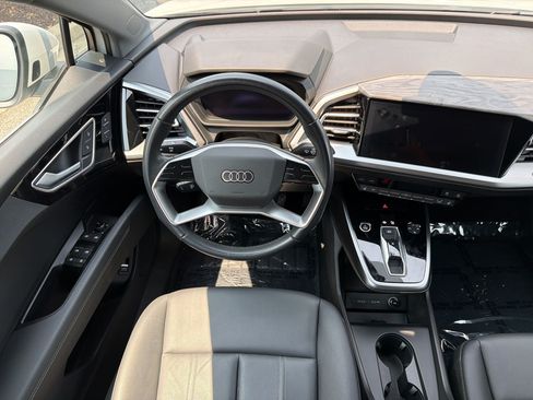Used 2023 Audi Q4 e-tron Premium w/ Convenience Package RWD image 28