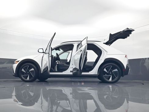 New 2025 Hyundai Ioniq 5 SEL image 34