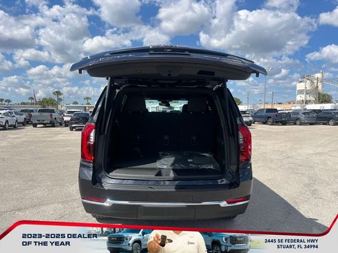 New 2026 GMC Yukon Elevation image 17