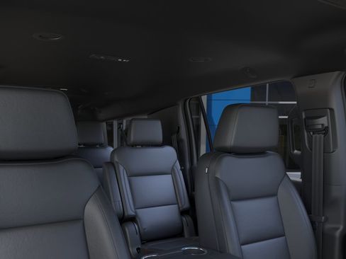 New 2025 Chevrolet Suburban LT w/ Comfort Package image 24