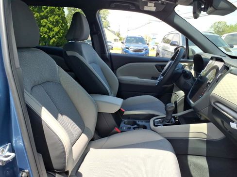 Certified 2025 Subaru Forester Premium AWD/4WD image 10