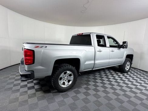 Used 2017 Chevrolet Silverado 1500 LT w/ All Star Edition AWD/4WD image 4