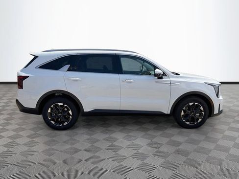 New 2026 Kia Sorento S w/ S Panoramic Sunroof Package FWD image 8