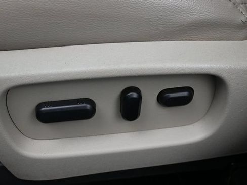 Used 2012 Ford Explorer Limited FWD image 12