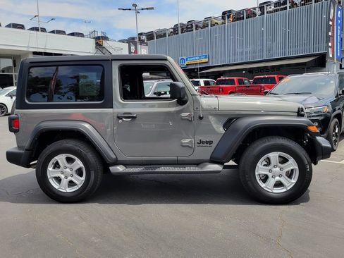 Used 2022 Jeep Wrangler Sport AWD/4WD image 23