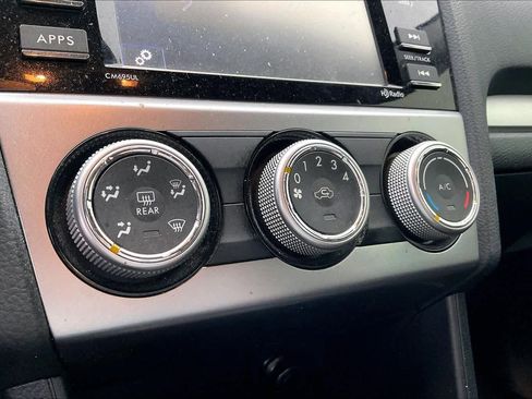 Used 2016 Subaru Crosstrek 2.0i Premium w/ Moonroof Package image 31