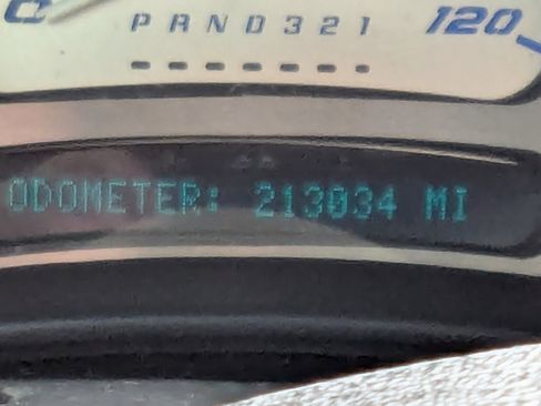 Used 2005 Chevrolet Silverado 1500 LS image 2