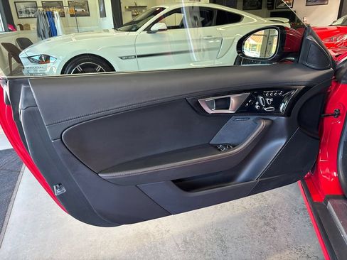 Used 2015 Jaguar F-TYPE S RWD image 29