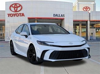 Used 2025 Toyota Camry SE w/ Convenience Package video 1