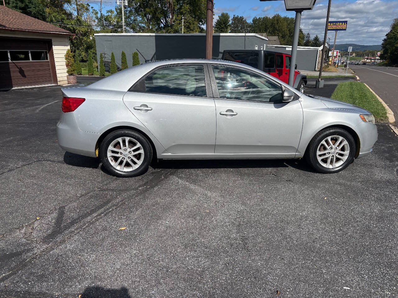 Used 2012 Kia Forte EX w/ Premium Pkg FWD image 4