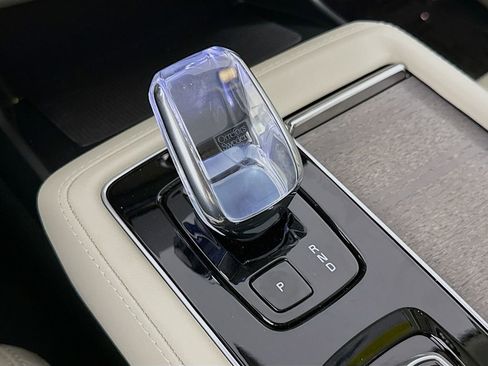 New 2026 Volvo XC90 T8 Ultra w/ Protection Package Premier image 17