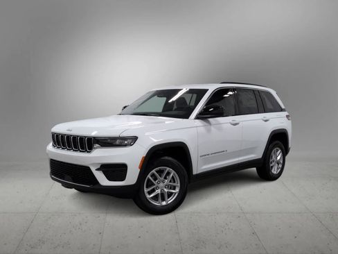 Used 2025 Jeep Grand Cherokee Laredo X w/ Luxury Tech Group I image 1