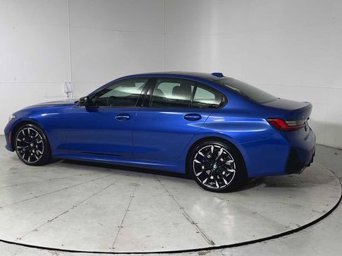 Used 2025 BMW 330i xDrive Sedan w/ M Sport Package image 4