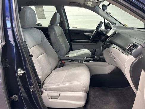 Used 2019 Honda Pilot EX image 12