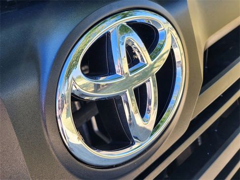 New 2026 Toyota Tundra SR image 7