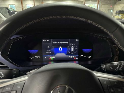 Used 2022 Volkswagen Taos SE AWD/4WD image 34