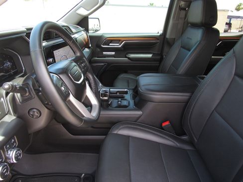 Used 2023 GMC Sierra 1500 Denali AWD/4WD image 14