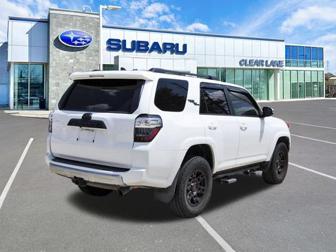 Used 2019 Toyota 4Runner TRD Off-Road Premium AWD/4WD image 6